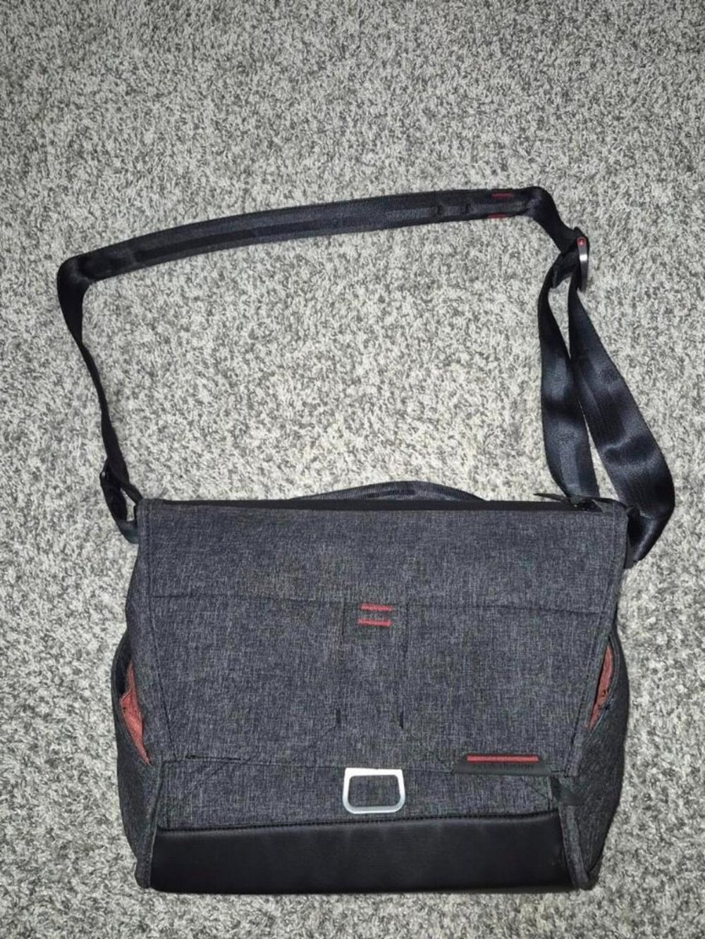 Peak Design Everyday Messenger V1 Charcoal Gray
